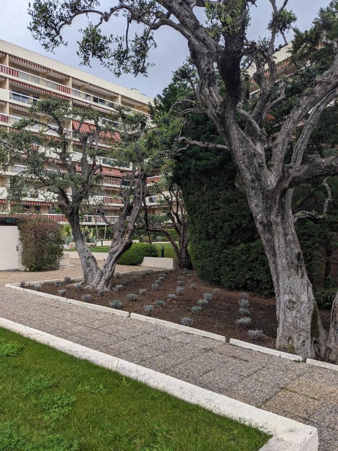 Eden Golfe Plages A Pieds Parking Prive Vallauris Exterior photo